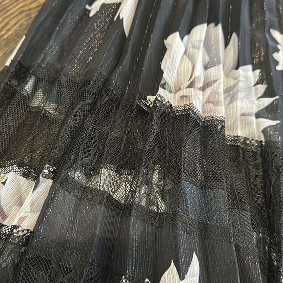 NWOT Ted Baker Floral Lace Midi Skirt - Picture 3 of 7